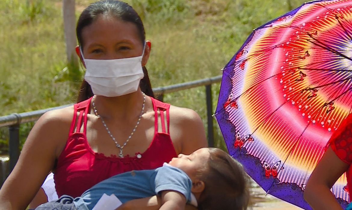 Caminhos da Reportagem  Casos de Covid-19 confirmados em indígenas, passa de 34,6 mil