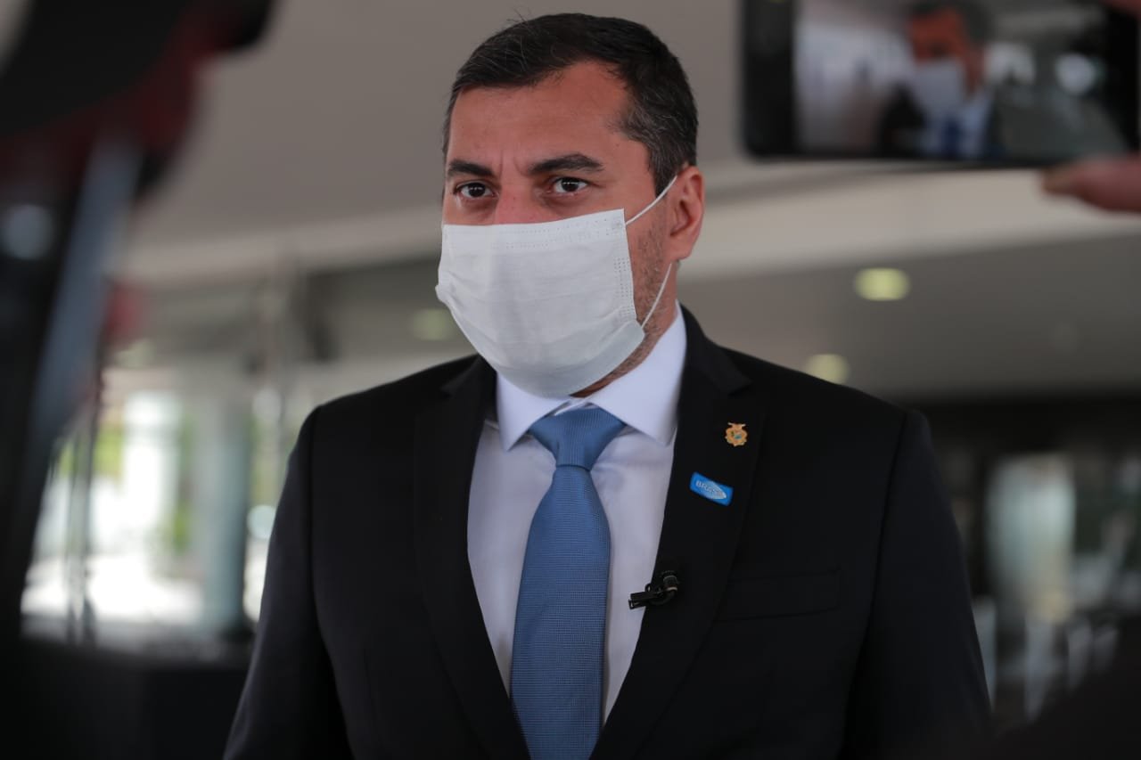 Wilson Lima pede prazo mais curto para entrega de vacina ao AM