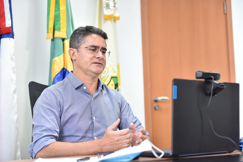 O Desembargador Délcio Luis Santos, do TJAM, negou o pedido do MP-AM para prender preventivamente o prefeito de Manaus, David Almeida.