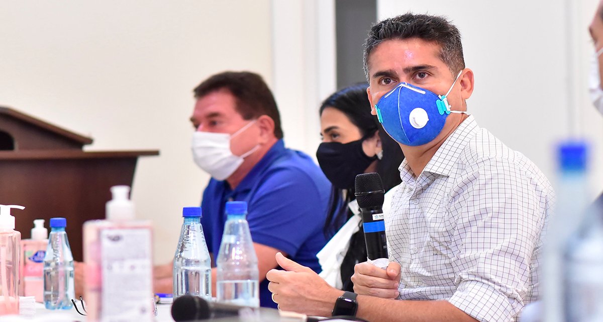 O prefeito de Manaus David Almeida (Avante) anunciou o uso de quatro Unidades Básicas de Saúde (UBSs) móveis para ampliar o atendimento à população.