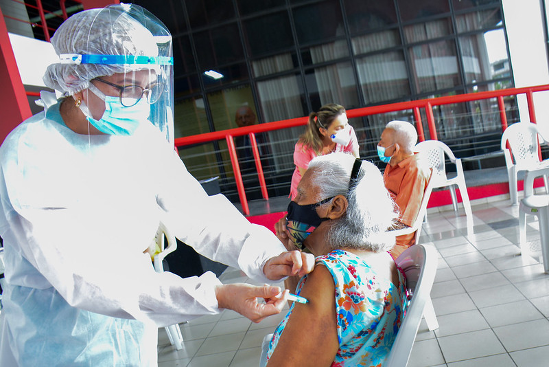 A Prefeitura de Manaus inicia na próxima semana a imunização dos grupos prioritários, que inclui idosos de 65 a 69 anos de idade, contra o novo coronavírus.