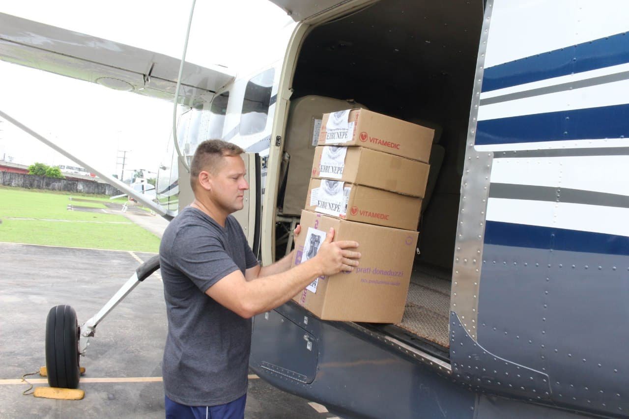 O Governo do Amazonas, passou a realizar atividades da área de saúde com o auxílio de uma aeronave disponibilizada pela Polícia Militar de São Paulo.