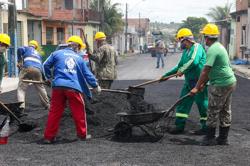 Os serviços de tapa-buracos no conjunto Cidadão 12, na zona Norte da cidade, chegam à fase de conclusão, nesta sexta-feira, 12/3.