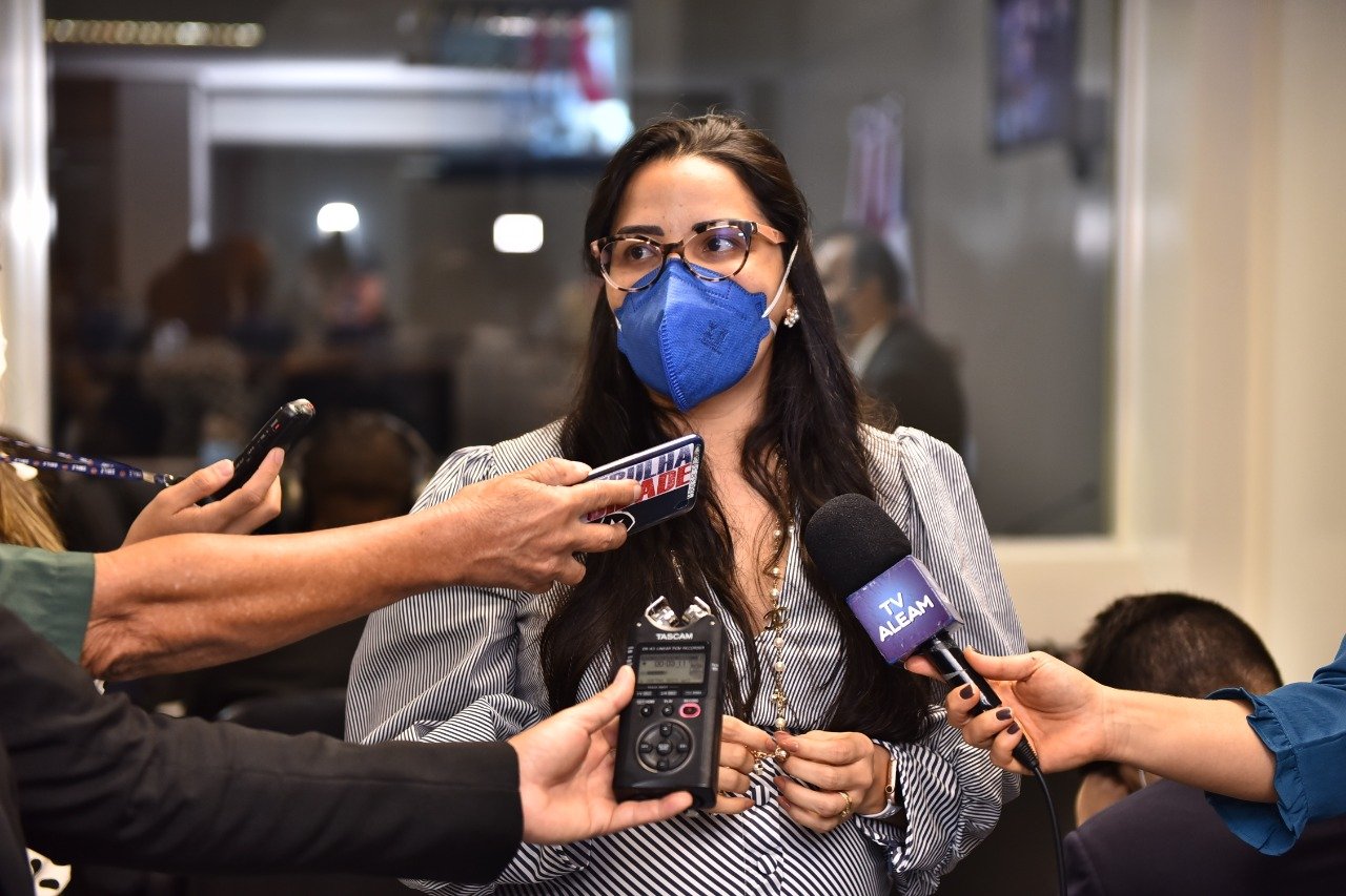 Reforço no combate à violência doméstica e saúde da mulher foram pautas destacadas pela deputada estadual, Dra. Mayara Pinheiro Reis (PP).