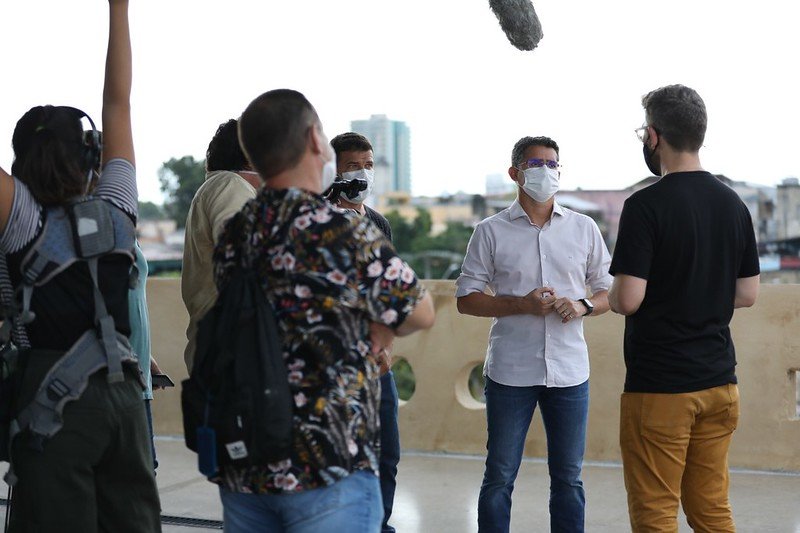 O prefeito de Manaus, David Almeida, voltou a defender a necessidade de o governo federal acelerar a distribuição de novas doses das vacinas.