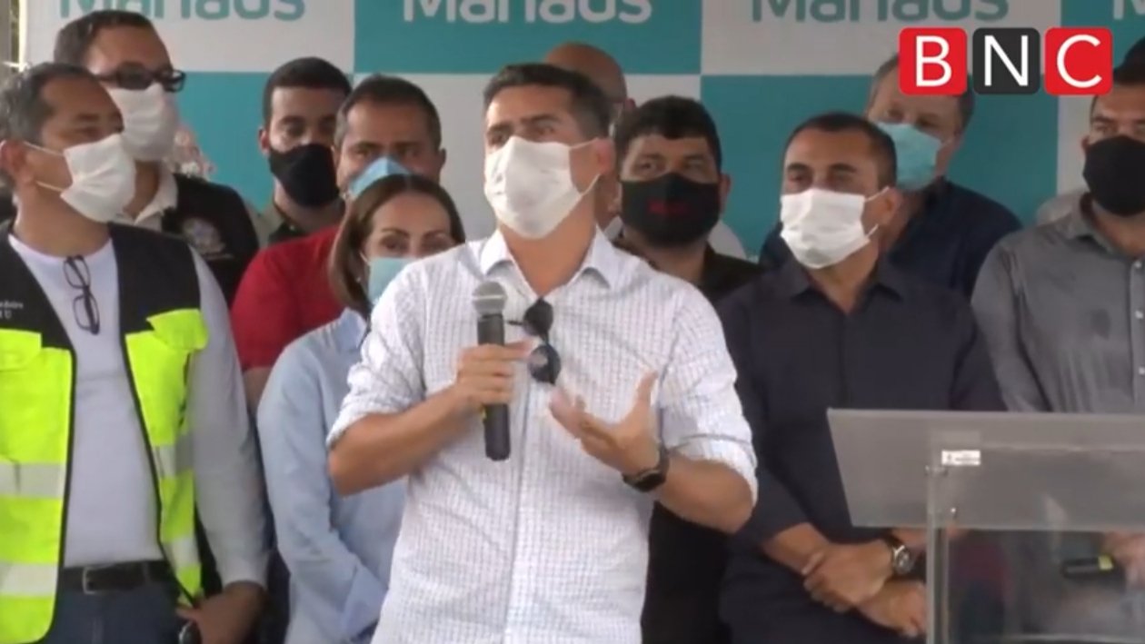 O prefeito David Almeida (Avante) entregou hoje (15) uma frota de 42 ônibus para a cidade de Manaus.