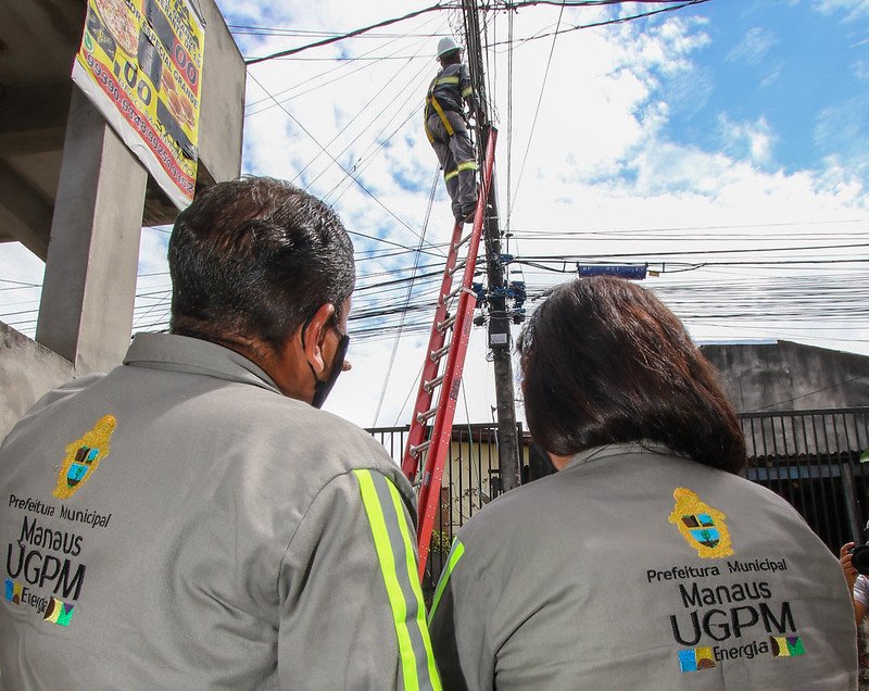 Em menos de cinco meses da gestão do prefeito David Almeida, mais de 23 mil pontos de iluminação a LED já foram instalados por toda a capital.