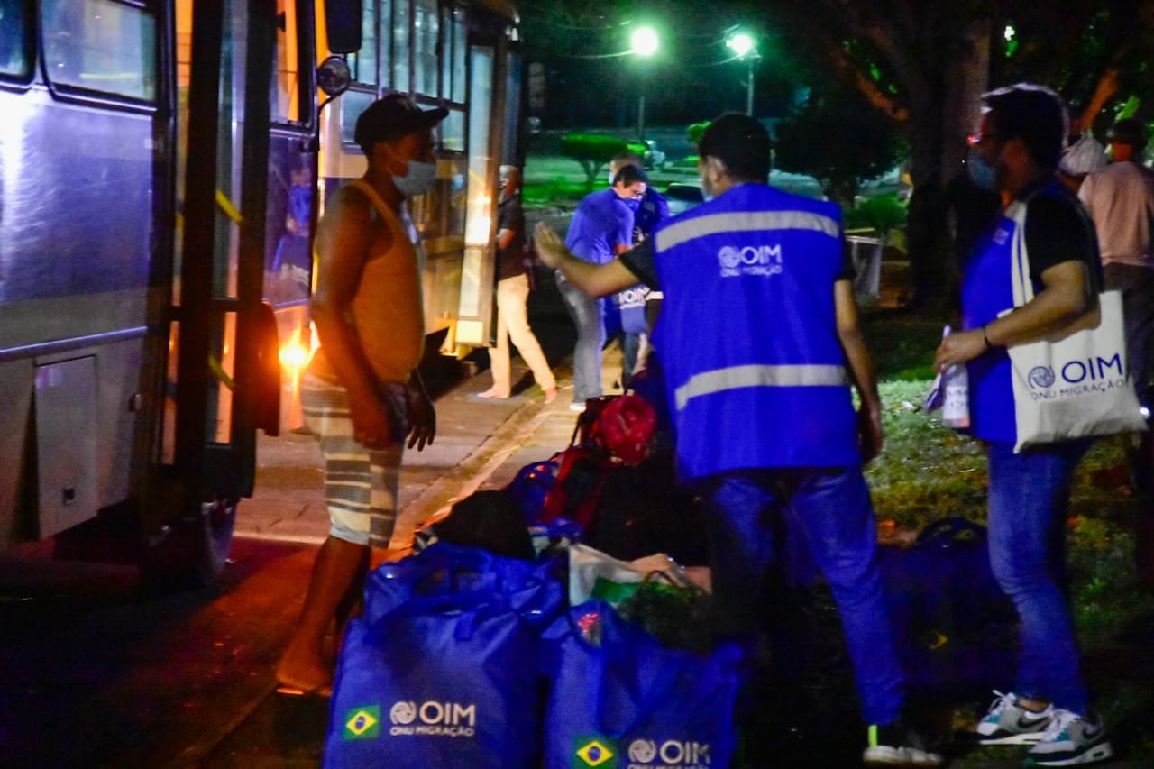faar7 Prefeitura de Manaus acolhe 89 venezuelanos desabrigados após enxurrada que atingiu o posto de triagem da Operação Acolhida, na Avenida Torquato Tapajós.