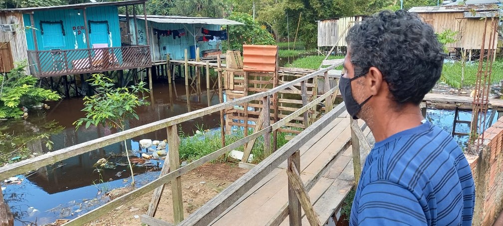 O prefeito de Manaus, David Almeida, e o vice Marcos Rotta, entregam, a partir desta terça-feira, cestas básicas às famílias já atingidas pela cheia.