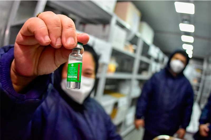 A China se encaminha para a aplicação de uma nova vacina contra a Covid-19 por meio de inalação.