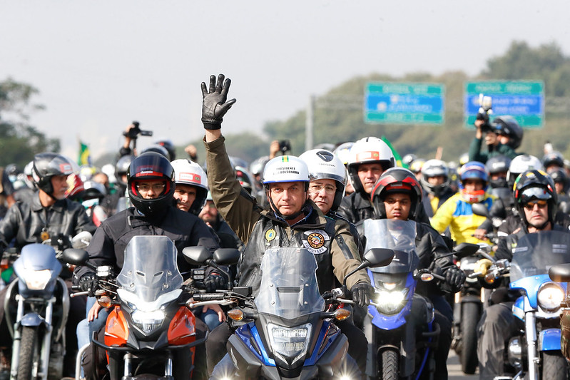 Em nota a Prefeitura de Manaus informou que se limitará a organizar o trânsito durante o trajeto no passeio de motocicleta de Bolsonaro.