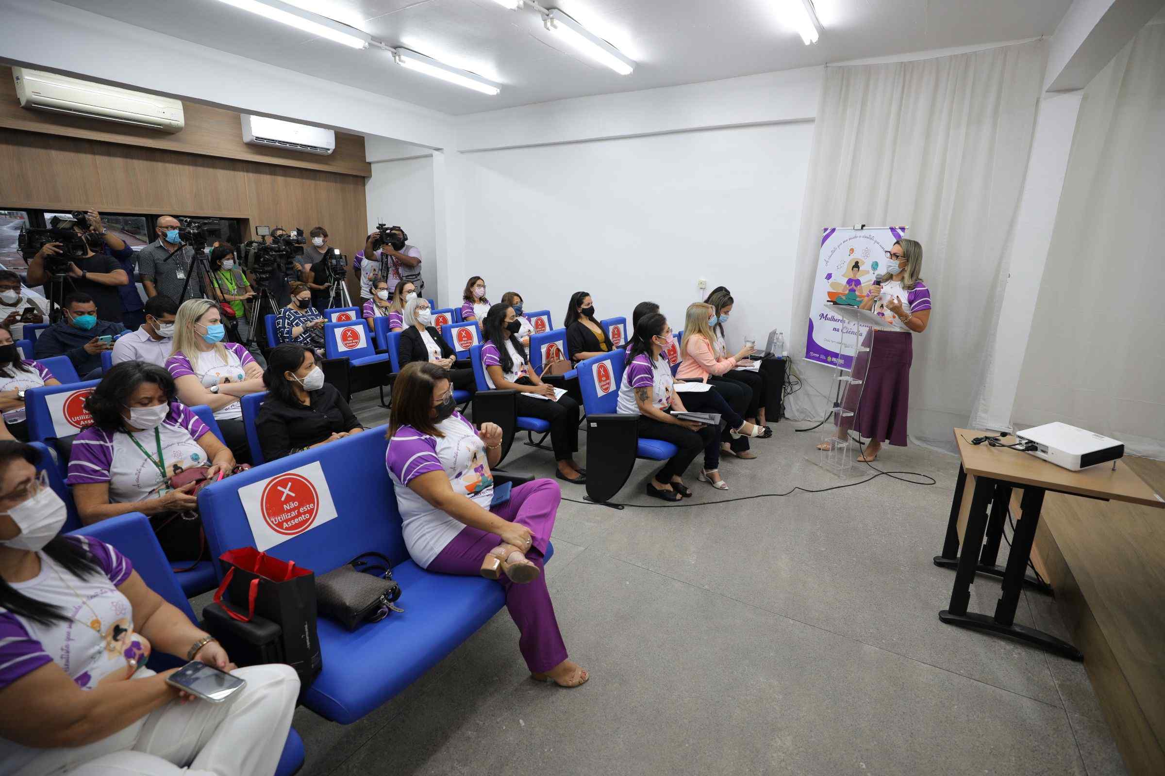 Dois editais inéditos destinados às cientistas mulheres do Amazonas foram anunciados pelo Governo do Estado, nesta sexta-feira (11/02).