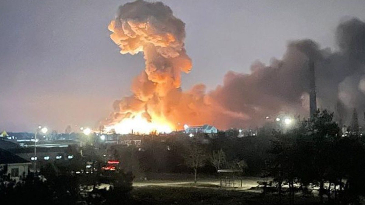 Após semanas de tensão, a Rússia atacou a Ucrânia nas primeiras horas da madrugada desta quinta-feira (24).