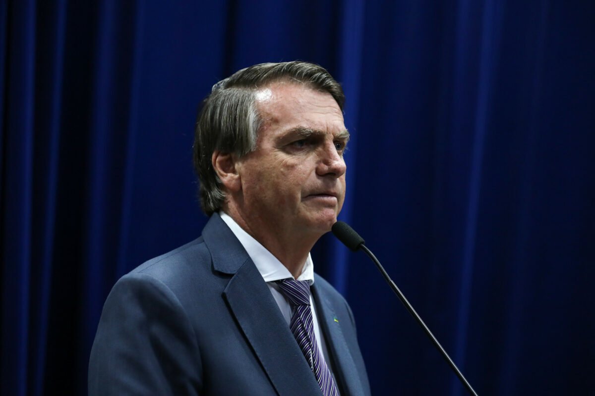 Bolsonaro afirmou que a guerra na Ucrânia e Rússia trouxe uma “boa oportunidade” para o Brasil legalizar a exploração em terras indígenas.