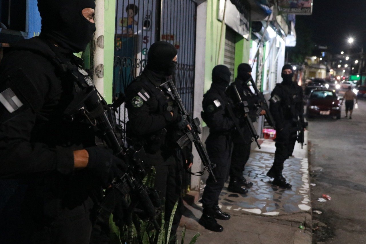 O Governo do Estado, por meio da PMAM, deflagrou a Operação Demolidor executada pelo Comando de Policiamento Especializado (CPE).