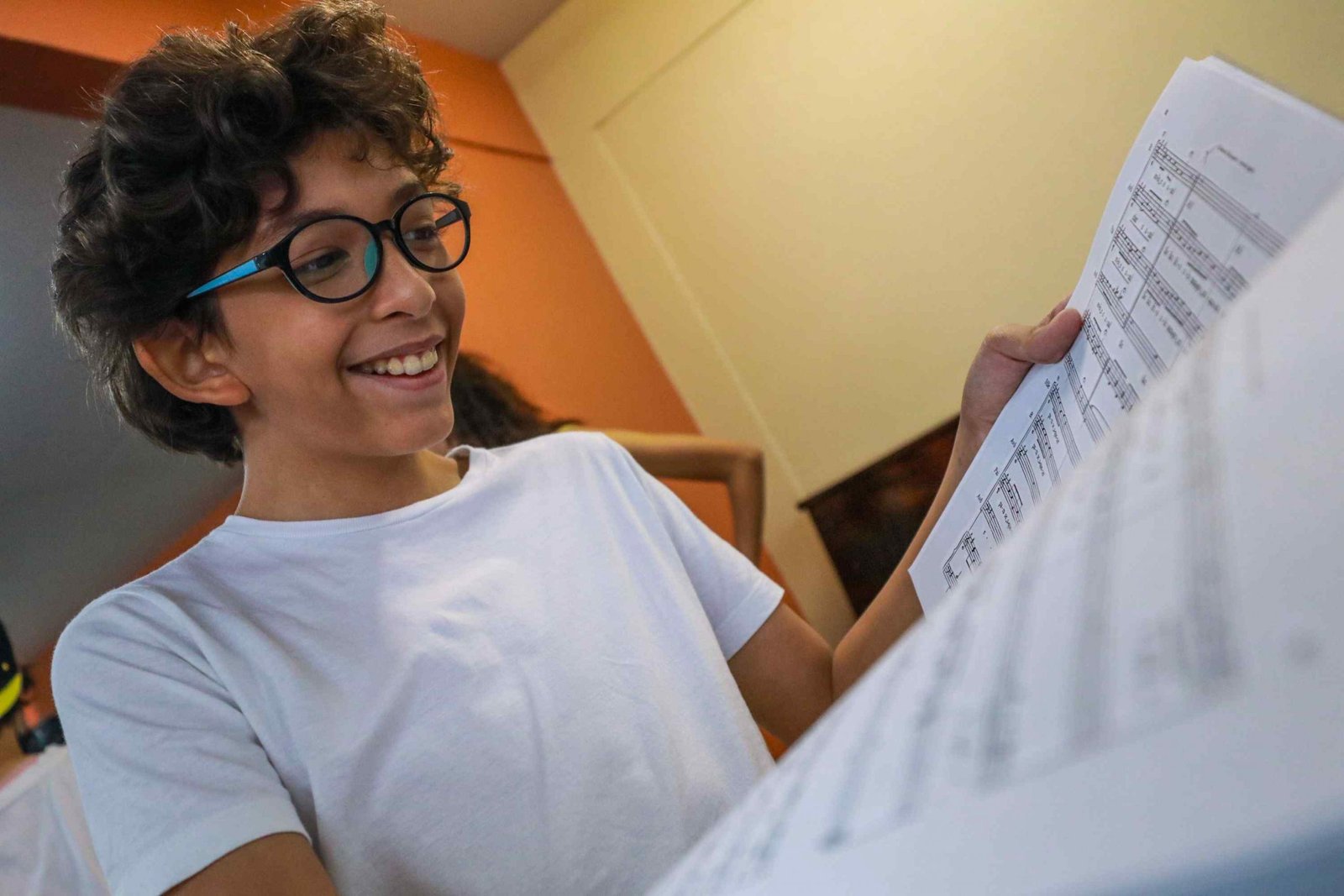 Davi Lucas vai interpretar o protagonista em “O Menino Maluquinho” no Festival Amazonas de Ópera (FAO).