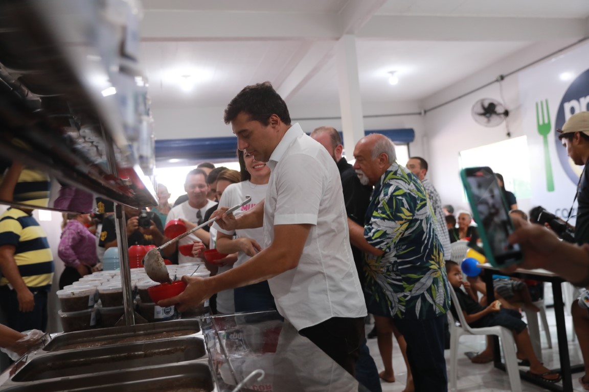 O governador Wilson Lima inaugurou a 11ª unidade do programa Prato Cheio no interior, contemplando dessa vez a cidade de Borba.