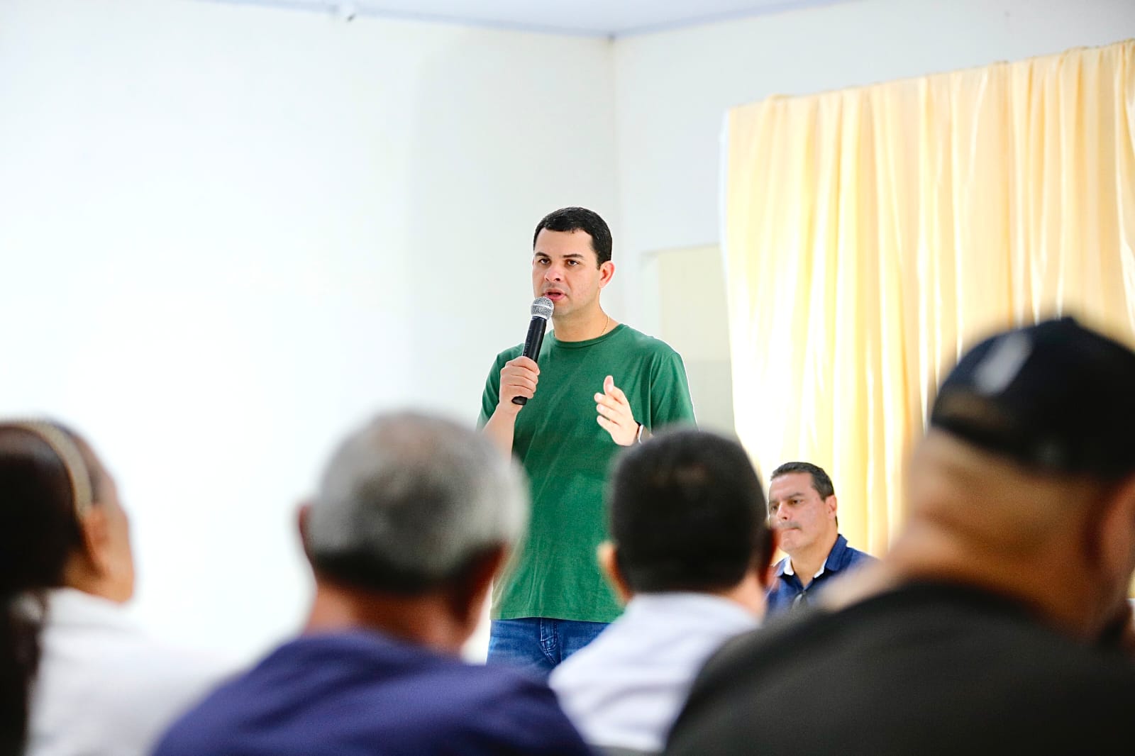 Em mais uma agenda de visitas ao interior do Amazonas, o deputado estadual Saullo Vianna (UB) esteve nas calhas do Alto e Médio Solimões.