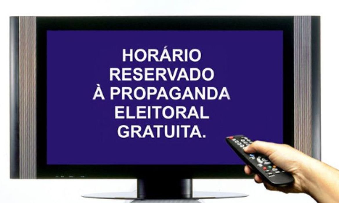 Os anúncios de políticos custarão R$ 992 milhões aos cofres públicos em 2022.