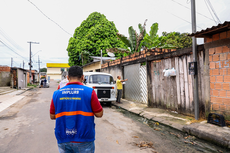 A Prefeitura de Manaus alerta a população sobre cadastros socioeconômicos e de documentos para regularização fundiária