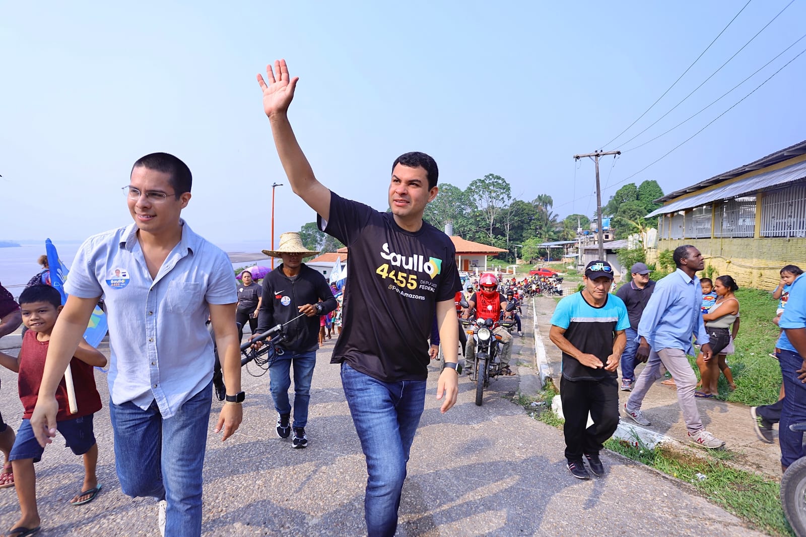 Encerrando agenda de visitas no Alto e Médio Solimões, o deputado Saullo Vianna (UB) esteve em Tonantins e Fonte Boa, nesta terça-feira (6).