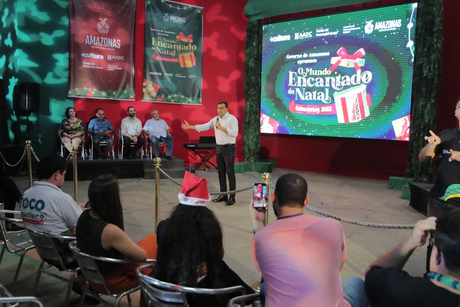 Iniciativa integra ações do “Mundo Encantado do Natal 2022”; brinquedos serão arrecadados em 18 pontos da capital