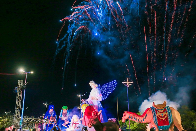 David Almeida, entregou mais uma etapa do “Natal das guas – Luz da Esperança”, no complexo turístico Ponta Negra.