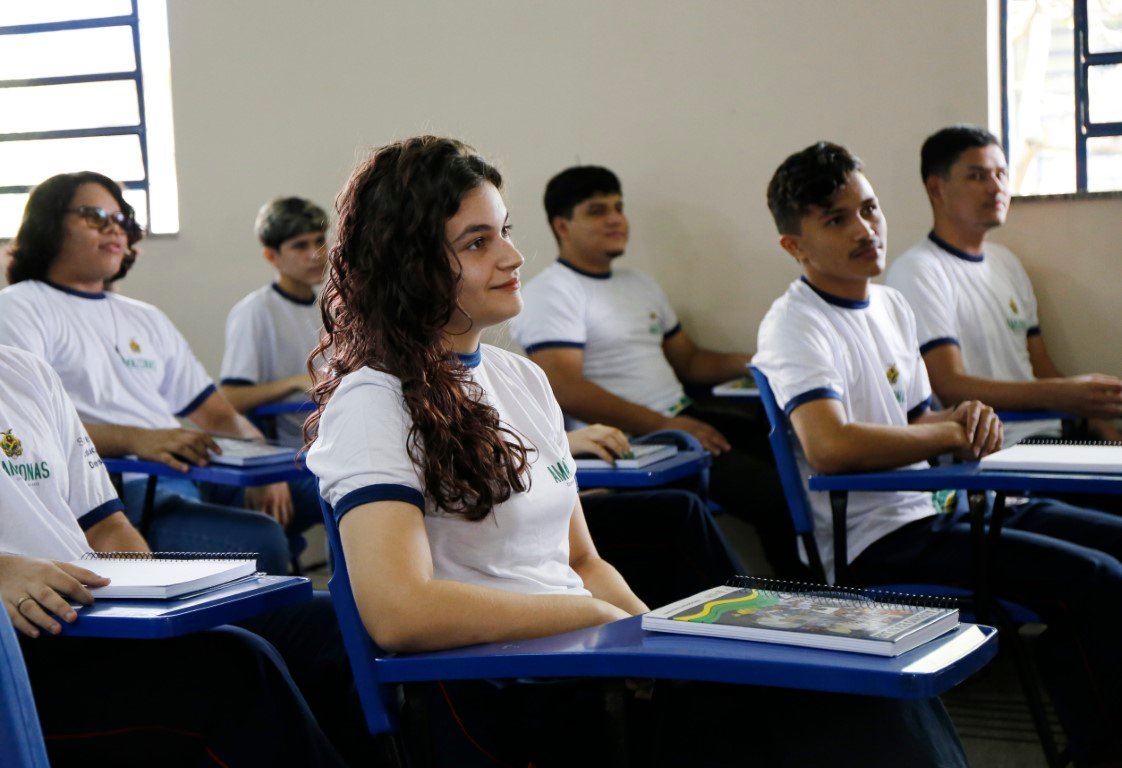 Até o meio-dia de terça-feira, foram realizadas 28.294 transferências nas unidades de ensino das redes públicas do Estado e dos municípios de Manaus e Iranduba.