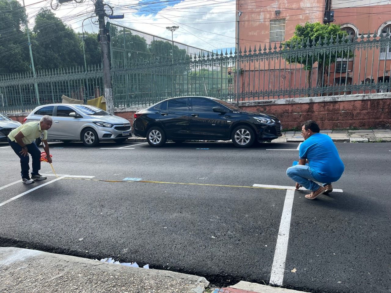 Vagas do Zona Azul estão fora do tamanho previsto na legislação