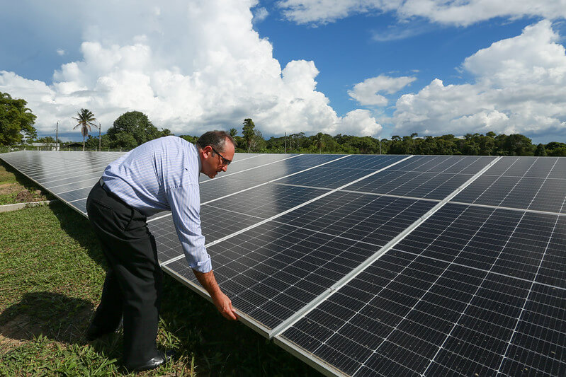 Manaus ganhou a maior usina de energia fotovoltaica (energia solar) da região Norte do Brasil, na modalidade de Geração Distribuída.