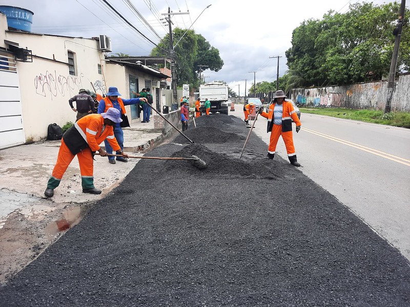 A Prefeitura de Manaus intensificou, na última semana os trabalhos de recapeamento e recuperação asfáltica da zona Norte à Sul da capital.