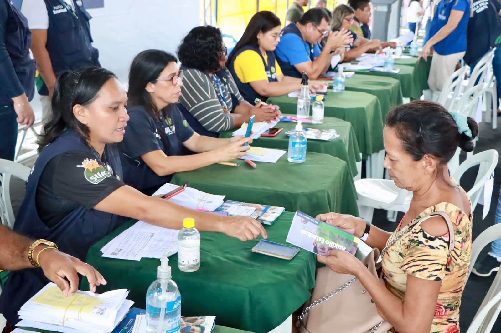 As entregas de cartões do programa Auxílio Estadual Permanente, do Governo do Amazonas, passam a ser feitas somente na sede da Seas.
