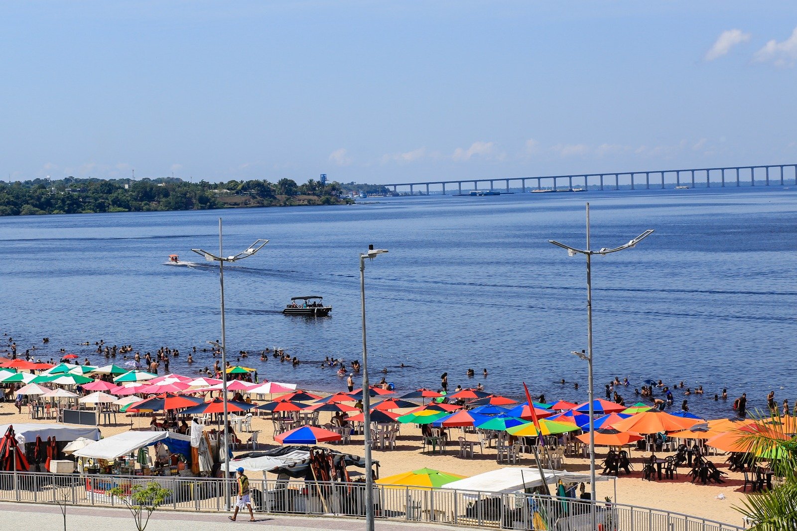 Carnaval com segurança sempre é uma fórmula garantida para boas recordações, e se for na praia, a brincadeira fica mais segura seguindo as recomendações da Prefeitura