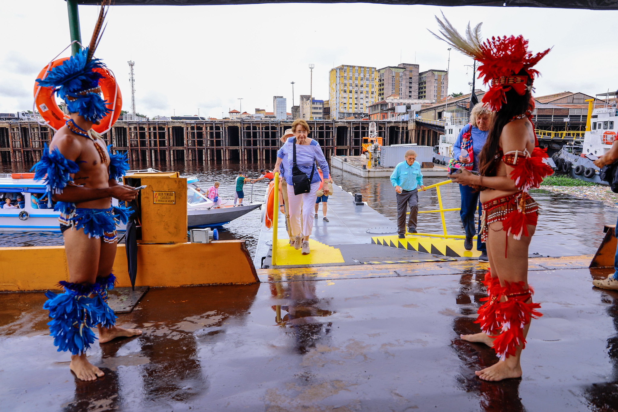 A expectativa é que oito navios atraquem na capital amazonense ao longo dos 30 dias.