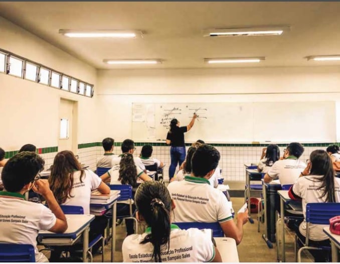 O levantamento foi feito pelo Instituto Casagrande com 5 mil docentes de todo o país e constatou que maioria acredita na piora da educação.