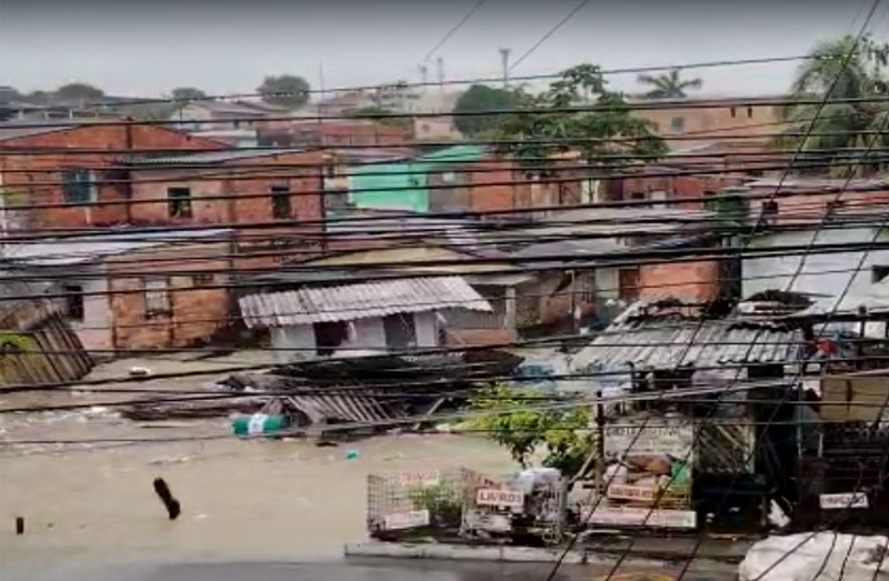 O projeto de lei é semelhante ao do deputado federal Kim Kataguiri e institui a instalação de sirenes de alerta sonoro em áreas de risco 