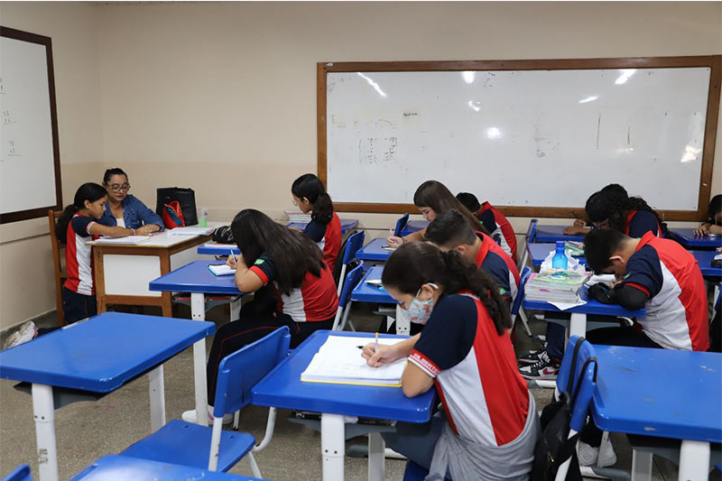 As escolas públicas do Amazonas terão aulas aos sábados até outubro para recuperar o tempo perdido durante a greve dos professores.