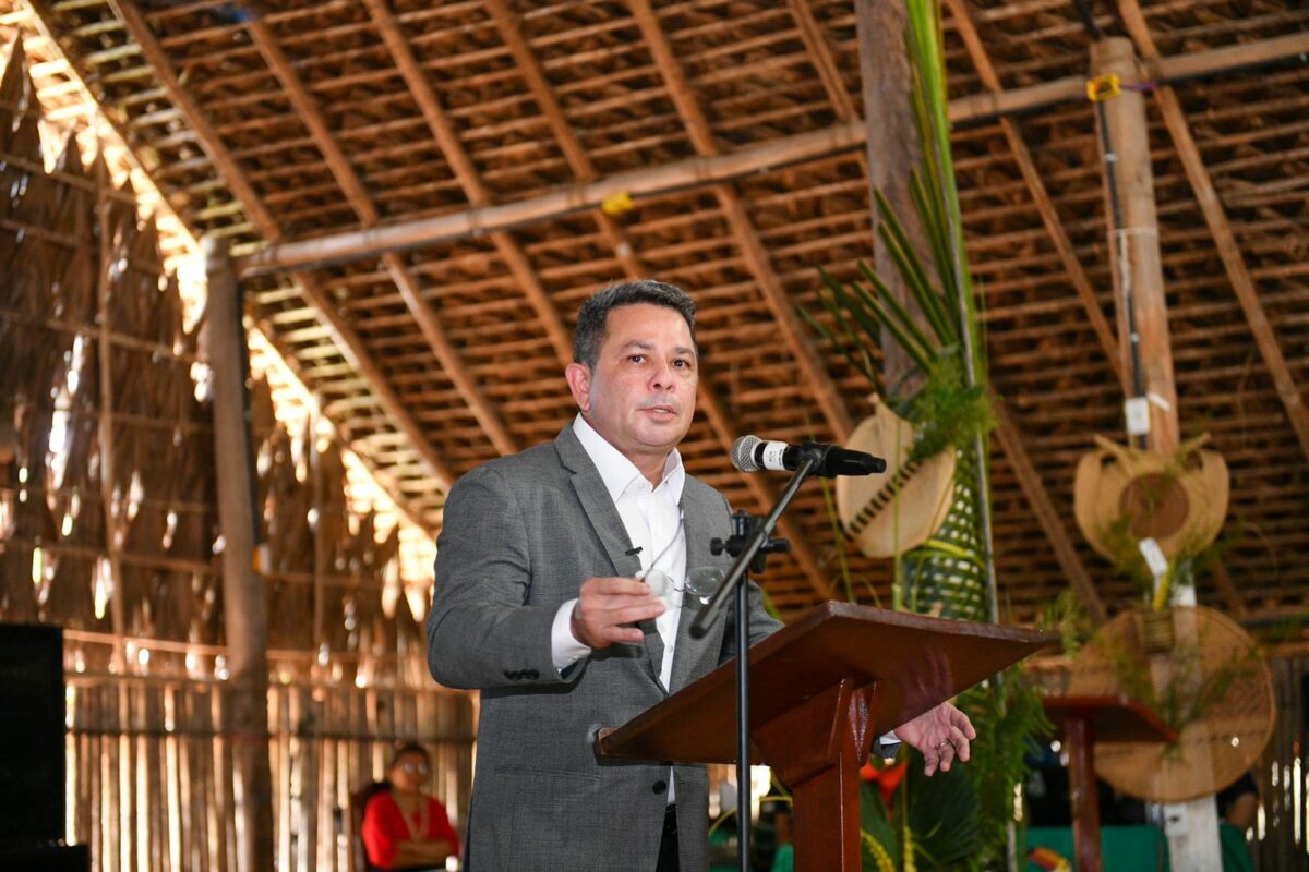 Agora o Amazonas, por meio de uma lei estadual revolucionária, possui 17 línguas oficiais.