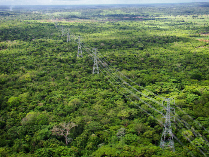 Em nota, a Amazonas Energia informou que desde às 7h32 houve um desligamento intempestivo do Linhão de Tucuruí. Apagão é geral.