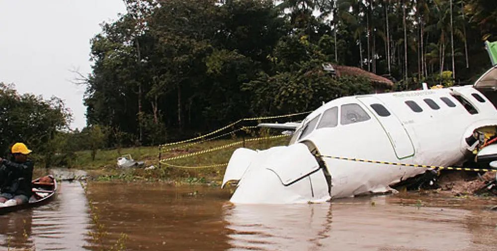 A tragédia deste sábado (16), que deixou 14 mortos na queda de um avião Bandeirante da Manaus Aerotáxi, não é o primeiro da empresa no AM.