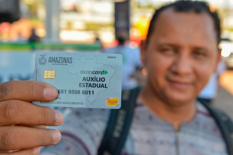 O Governo do Amazonas antecipará o auxílio estadual permanente para 300 mil famílias, com pagamento agendado para quarta-feira (8).