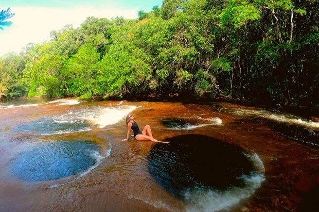 Localizada na terra das cachoeiras do Amazonas, a Cachoeira do Mutum, é ponto turístico .