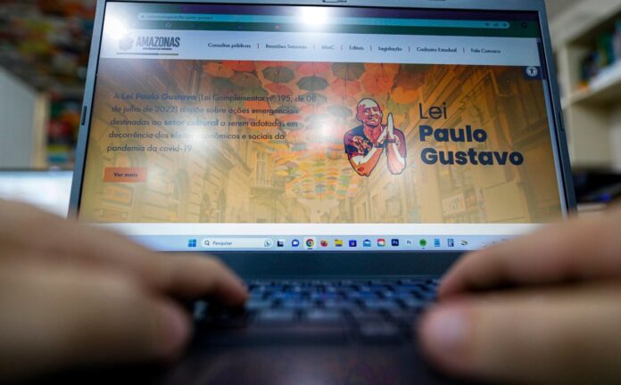 A lista final dos projetos culturais aprovados para receber recursos da Lei Paulo Gustavo (LPG) já pode ser acessada no Portal da Cultura (cultura.am.gov.br)