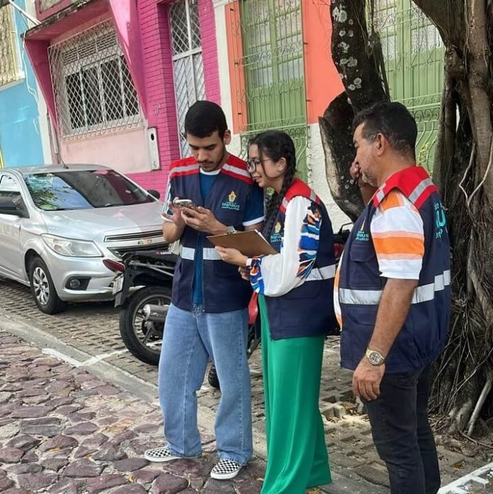 Os primeiros testes com o uso do aplicativo ArcGIS Field Maps começaram com monitoramento realizado na rua Bernardo Ramos, Centro, zona Sul.