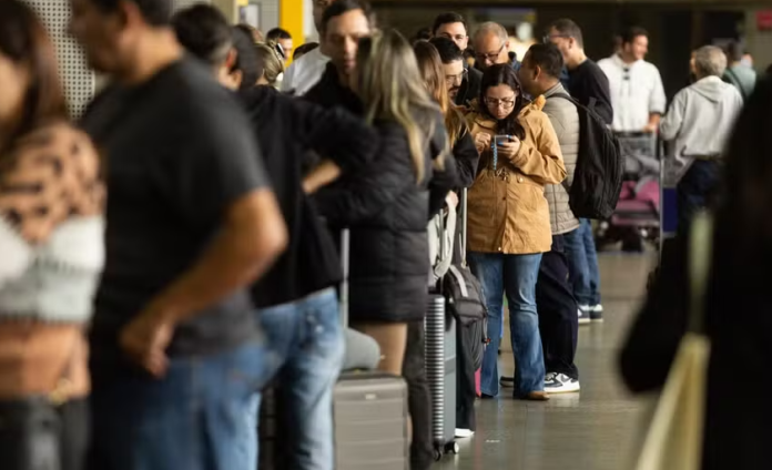 Em quase dois meses,o programa Voa Brasil vendeu 10.422 passagens aéreas para 67 destinos domésticos.