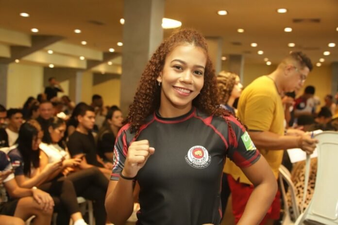 O Bolsa Esporte de 2024 teve 200 inscrições, estando aptos 121 atletas amazonenses, dos quais 47 são mulheres e 74 são homens.
