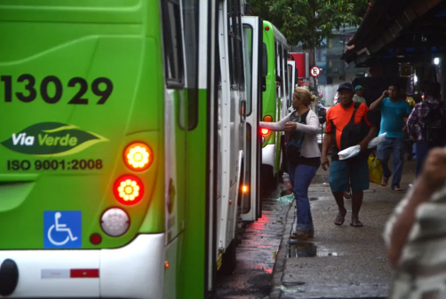 A Prefeitura de Manaus anunciou a gratuidade do transporte coletivo no segundo turno das Eleições Municipais de 2024.