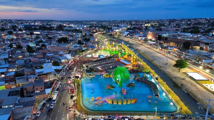 No dia de Natal, 25 de dezembro, o parque Gigantes da Floresta estará aberto ao público, das 16h às 21h. Saiba mais no link!