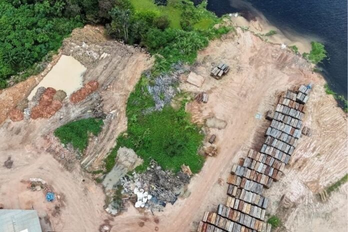 O Ipaam aplicou uma multa de R$ 200 mil ao proprietário de uma olaria localizada na rodovia AM-070, município de Iranduba.
