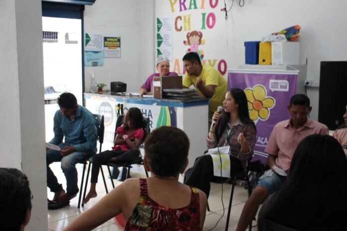 O Governo do Amazonas iniciou, nesta quinta-feira (08/05), uma série de palestras educativas nas unidades do programa Prato Cheio, em Manaus.